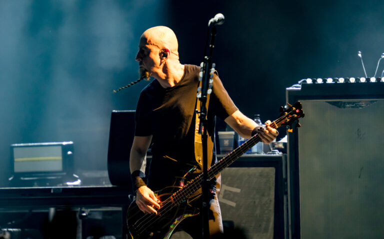 Shavo Odadjian fala sobre futuro do System of a Down e turnê de 2025 ...